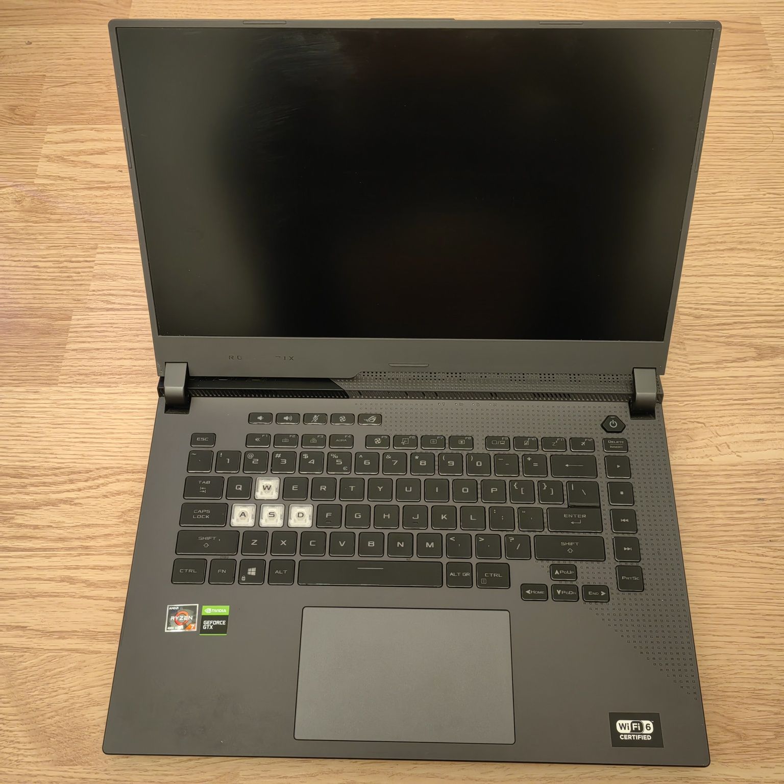 Laptop Asus rog strix