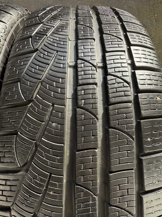 2x Anvelope Iarna 245/45 R18 - Pirelli Sotto Zero Serie 2 Rsc runflat