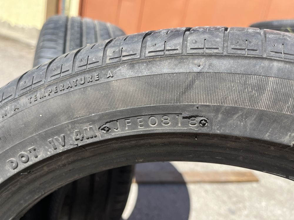 2 бр. летни гуми 215/50/17 Bridgestone DOT 0818 5,5 mm