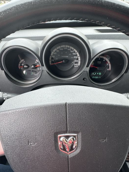 De vanzare masina Dodge Nitro