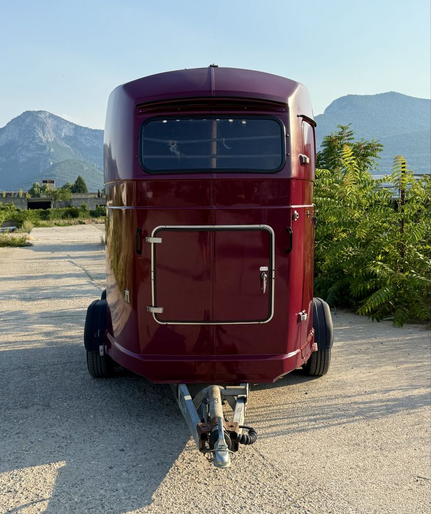 Ремарке за коне WESTFALIA