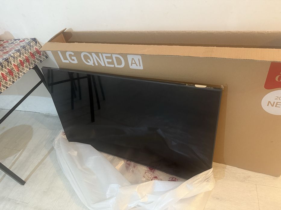 LG 50UQ80006LB телевизор, экран сынған