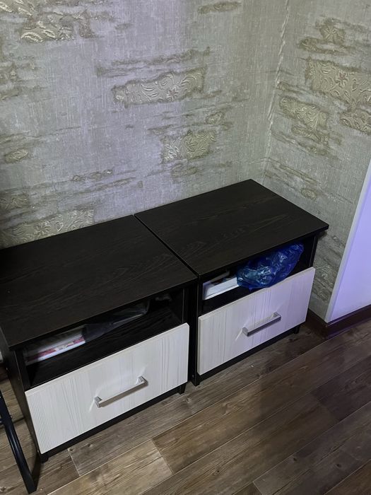 П р о д а м   с п а л ь н ы е   г а р н и т у р ы