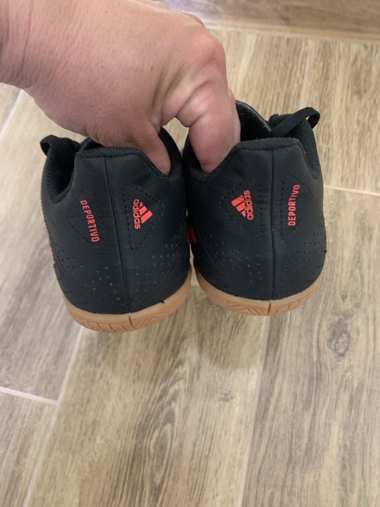 Adidas deportivo