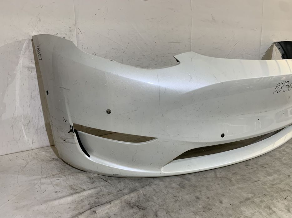 Bara fata Tesla Y, 2021, 2022, 2023, 2024.