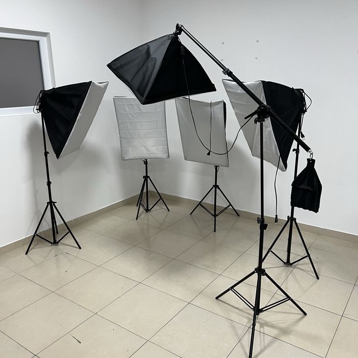 Set kit Softbox pentru studio fotografie 5 softboxuri+11 becuri 135W
