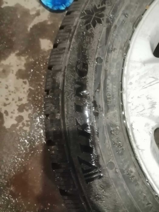 Гуми с алуминиеви джанти