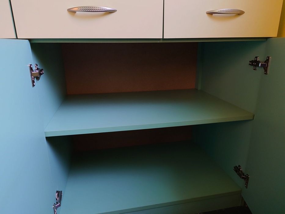 Шкаф за кухня или трапезария