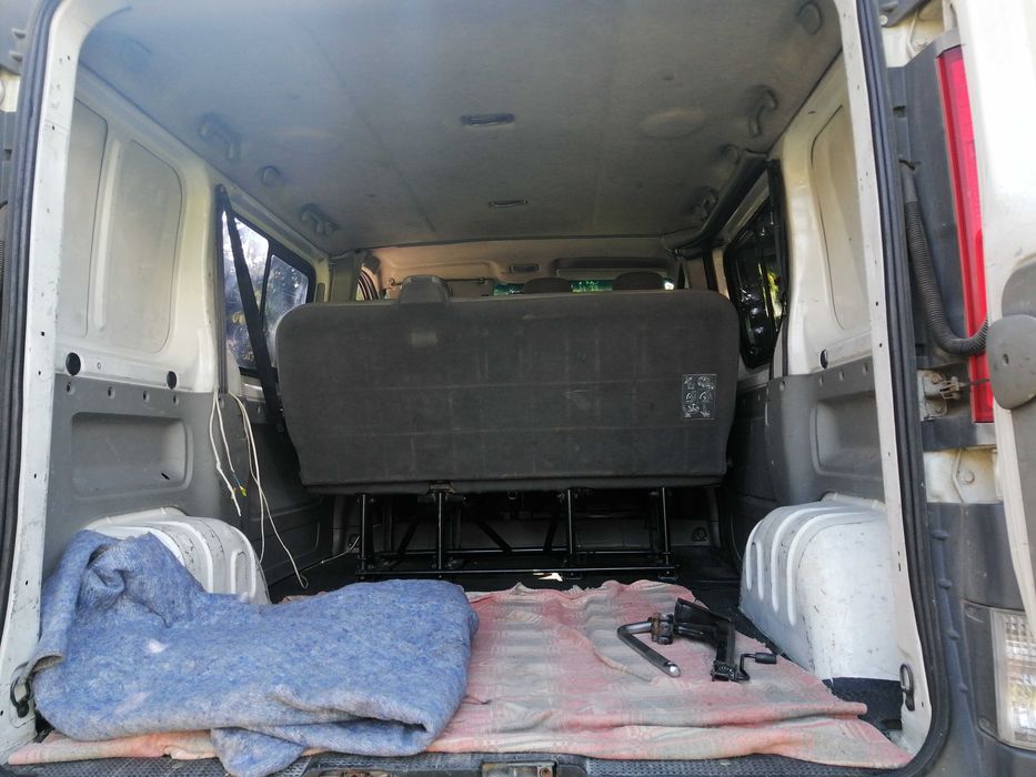 Vand renault trafic autoturism M1 an 2003