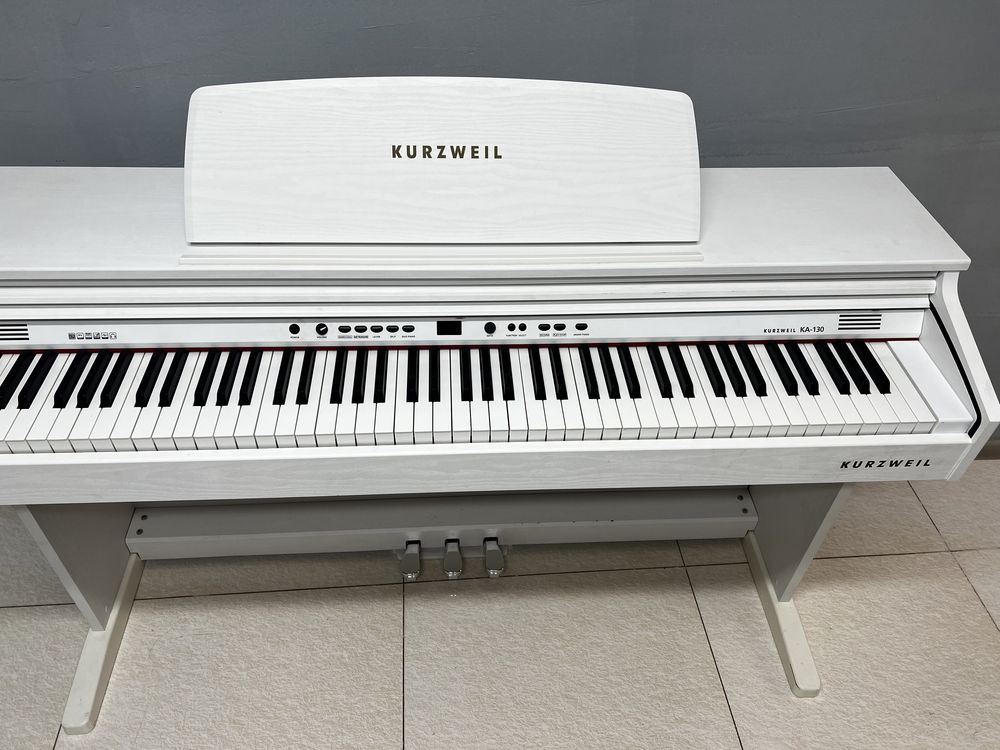 Продаётся KURZWEIL KA-130