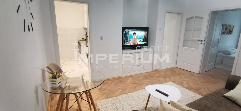 Дава се под наем Двустаен апартамент в Варна, Окръжна болница - 60 кв.м за 484.5 € - Снимка #1