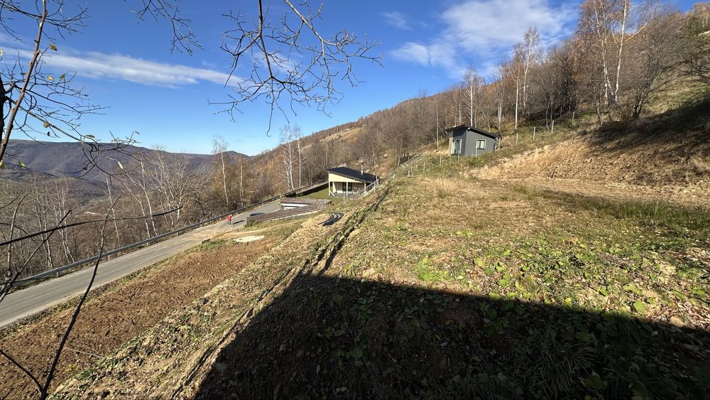 Vand teren 1363 m2 Muntele Rece