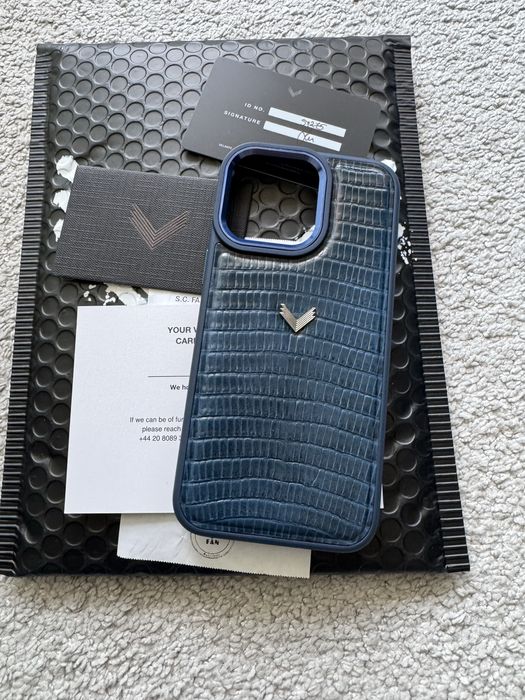 Vand Husa Velante piele pentru  iPhone 15 pro max, ca noua.