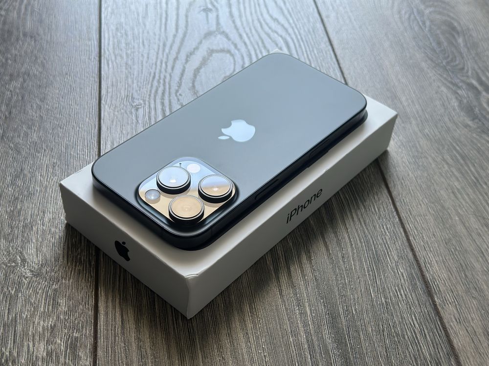 iPhone 16 Pro / factura eMAG / Baterie 100% / neverlocked