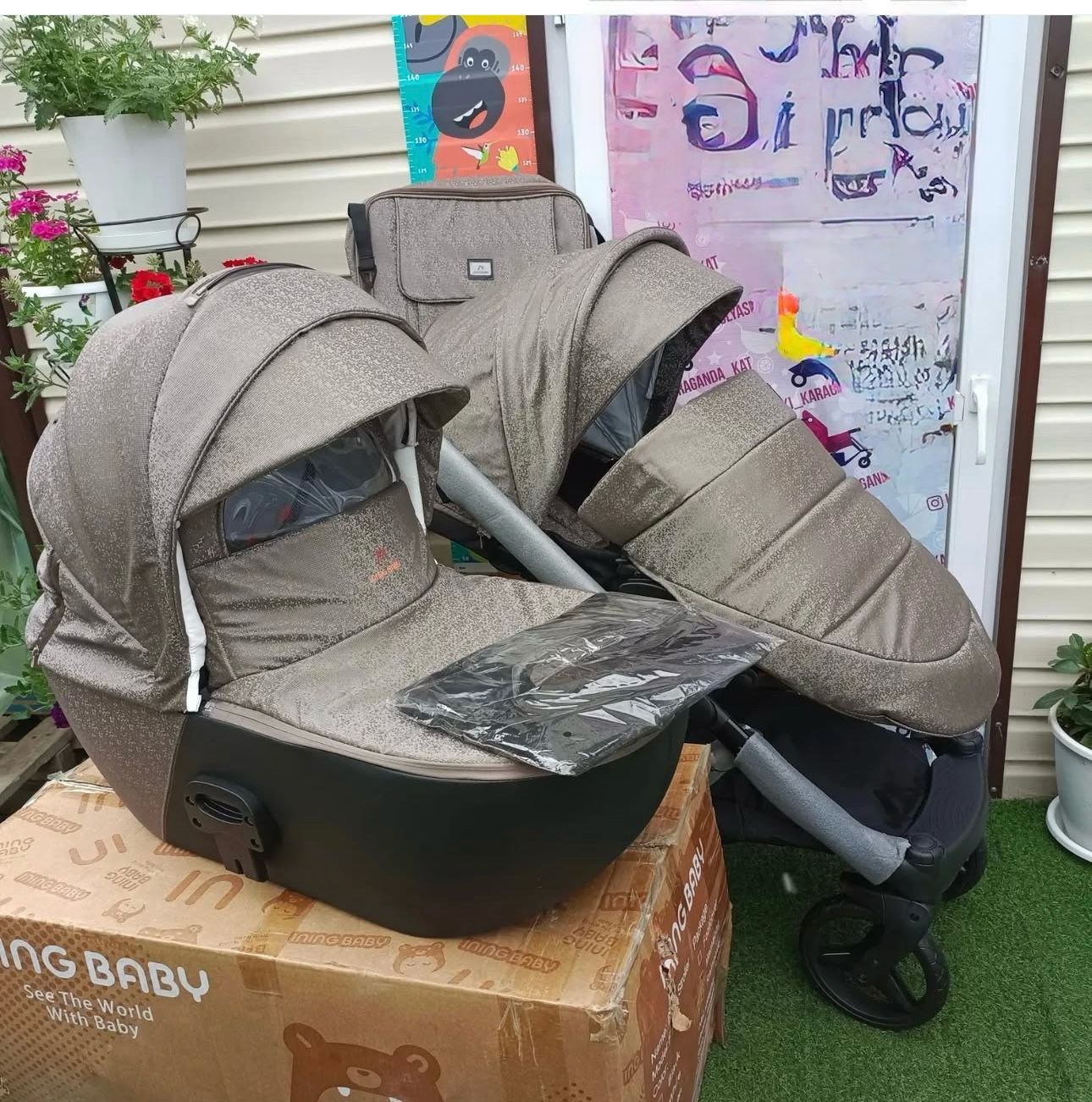 Продам детскую прогулочную коляску.