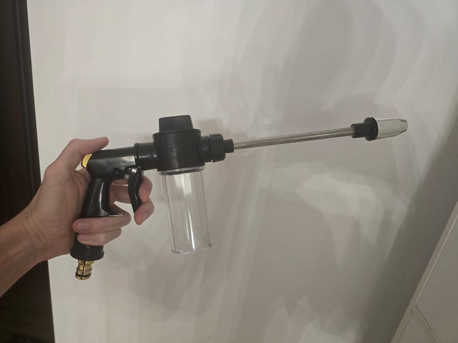 Pistol de pulverizare cu spumă - portabil, presiune reglabilă