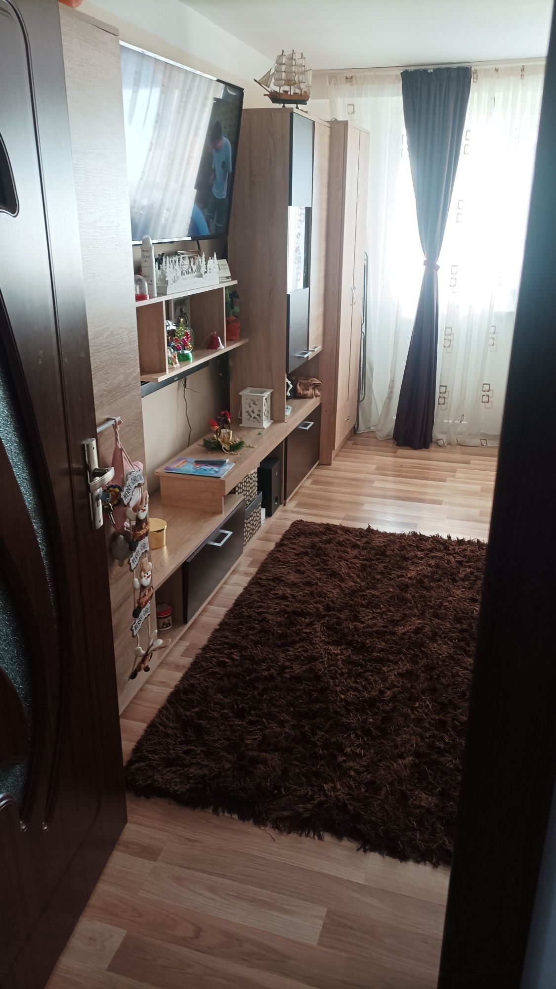 Apartament două camere plus balcon