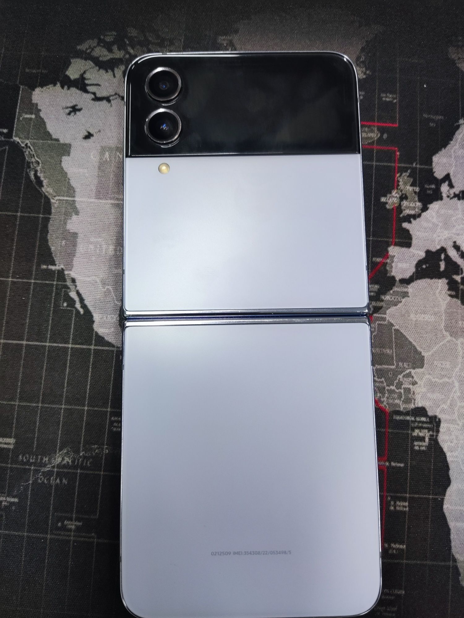 Сотилади Samsung flip 4 512 gb  (Без имей)