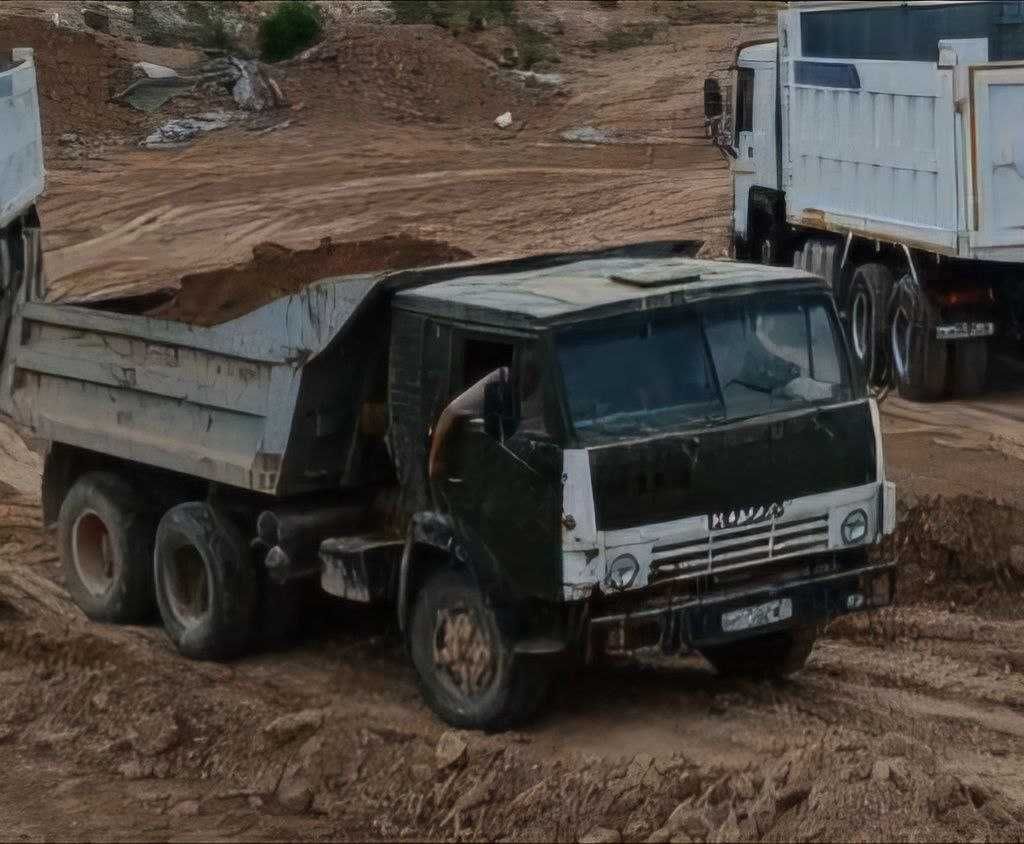 Продаётся самосвал КАМАЗ 5511