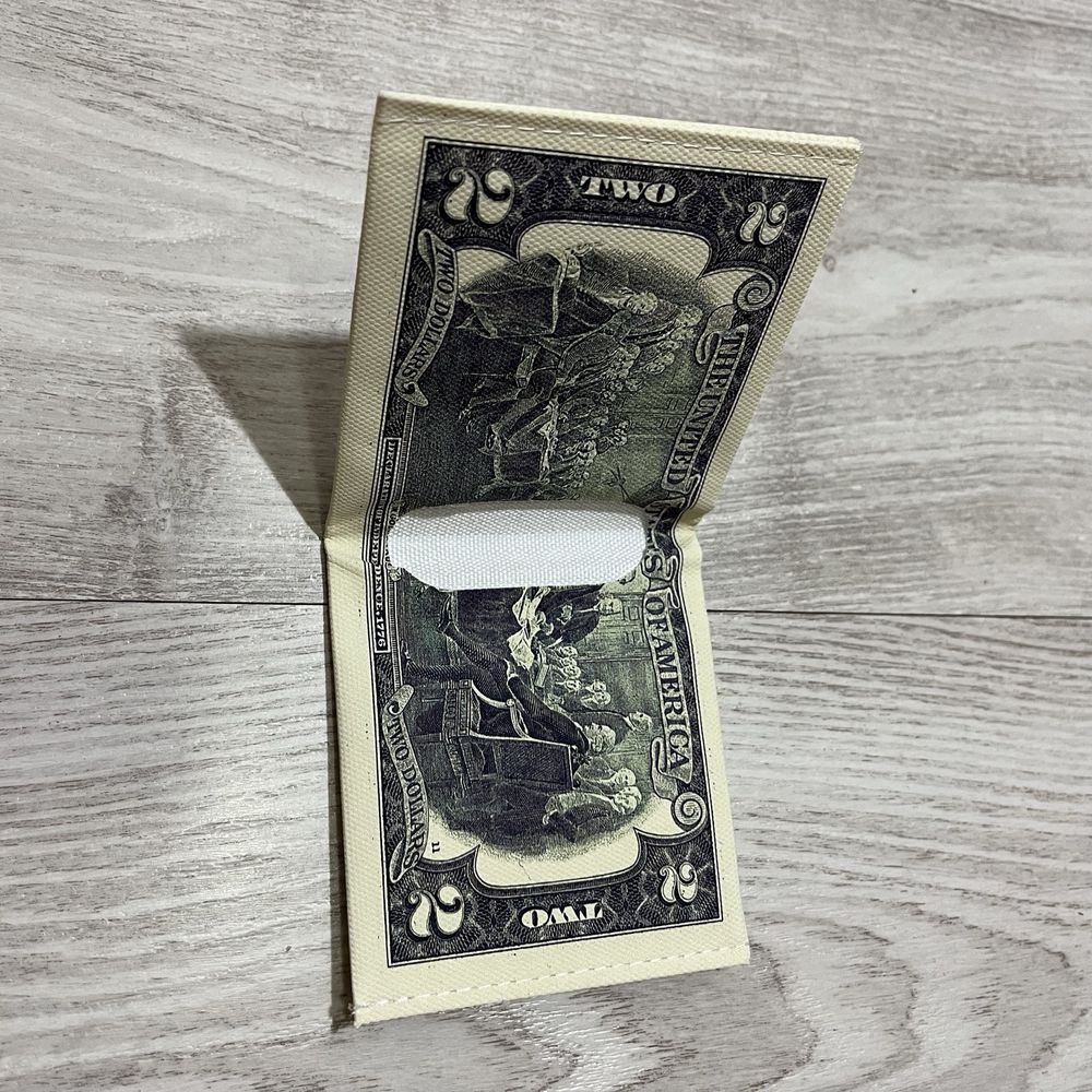 Portofel in forma de dolar