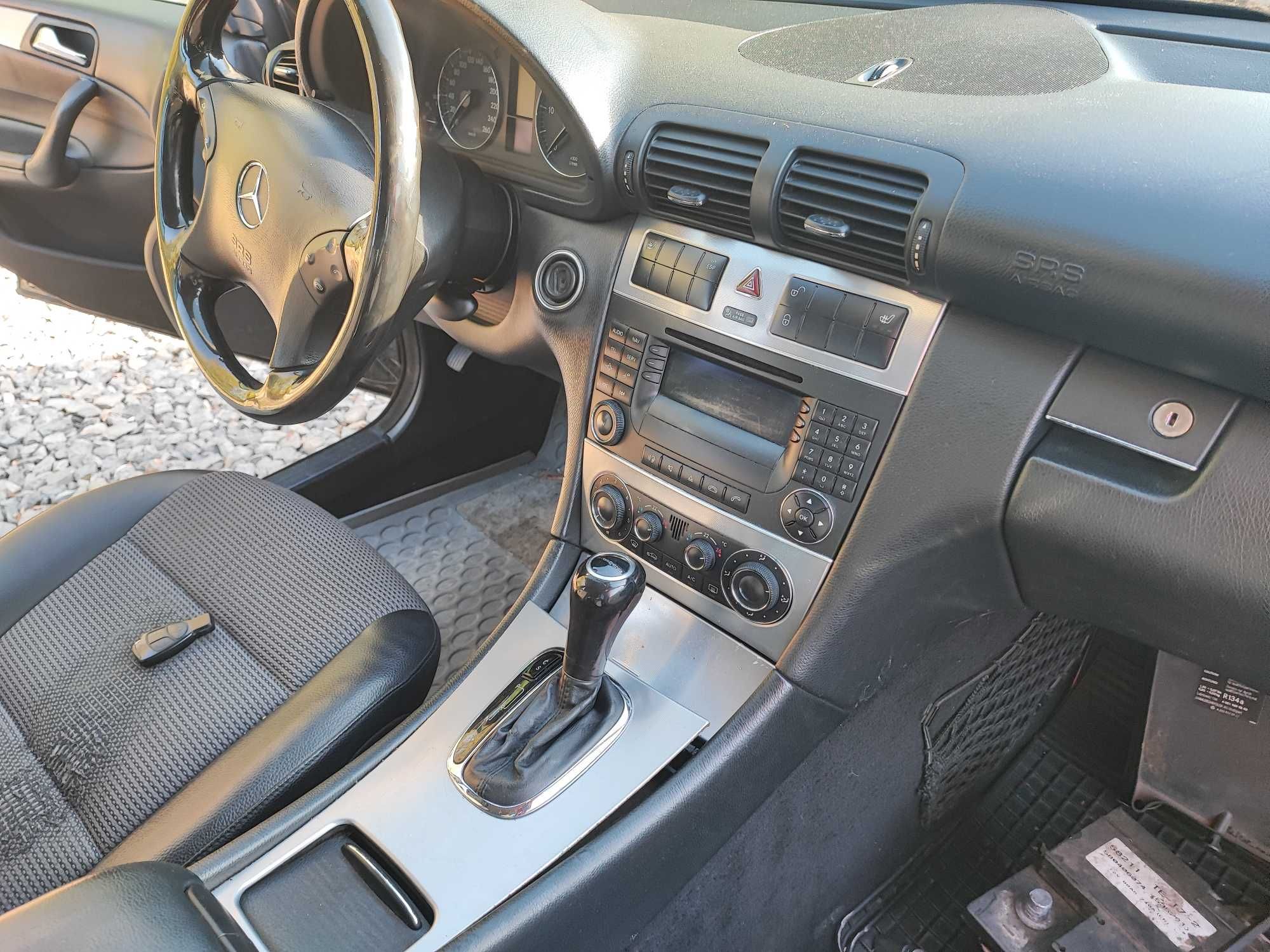Салон от Мерцедес Ц класа W203 комби фейса с подгрев