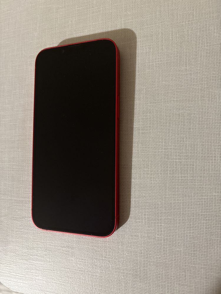 iPhone 14 rosu, 128 Gb, perfect, baterie 90%, accesorii multiple
