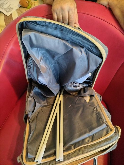 Бебешка раница с портативна кошара