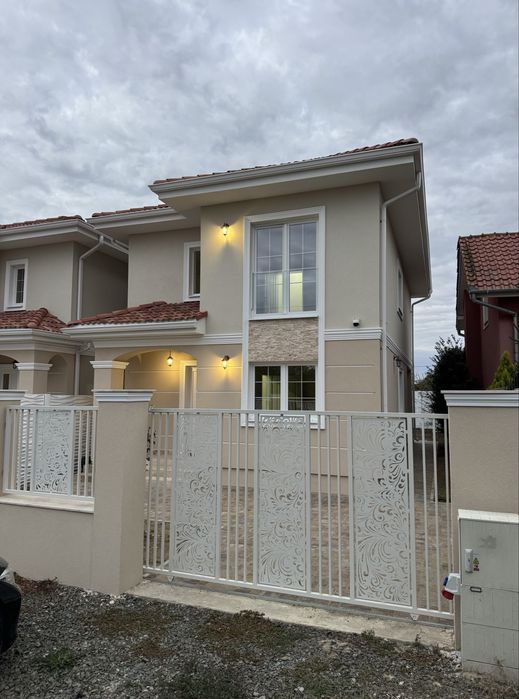 Casa Premium la cheie Mosnita Noua 4dormitoare 3bai asfalt