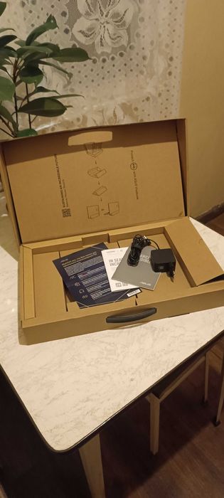 ASUS Vivobook в идеальном состоянии