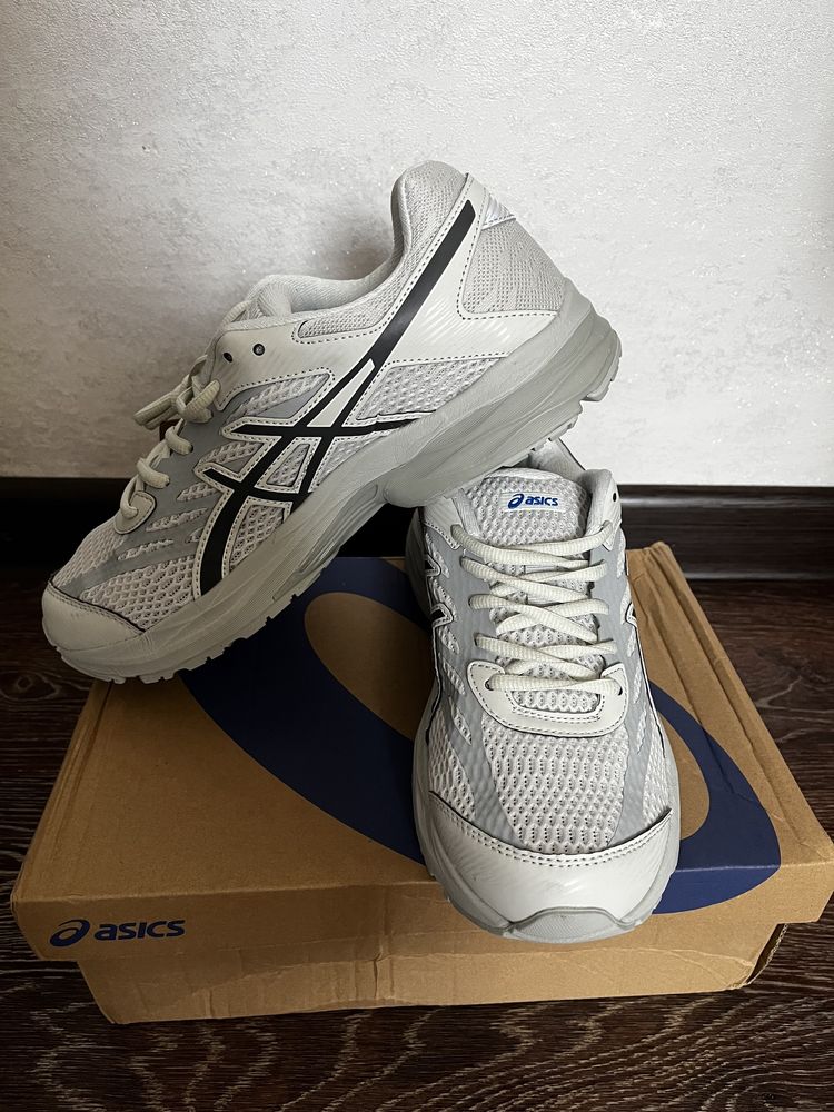 Кроссовки мужские ASICS новые