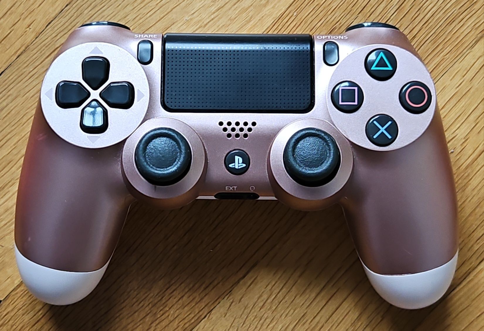 Розов dualshock v2 джойстик за Плейстейшън 4 Playstation PS4 joystick