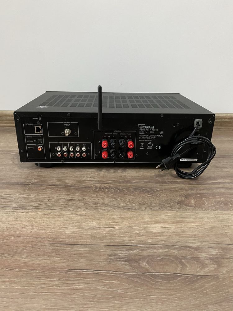 YAMAHA R-N303D - КАЧЕСТВЕН! -Bluetooth, USB, Радио и мрежов ресивър