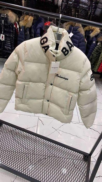 Geacă Balenciaga marimi S M L XL XXL aduc pe comandă