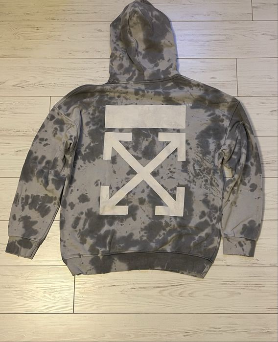 Off-white суитчер