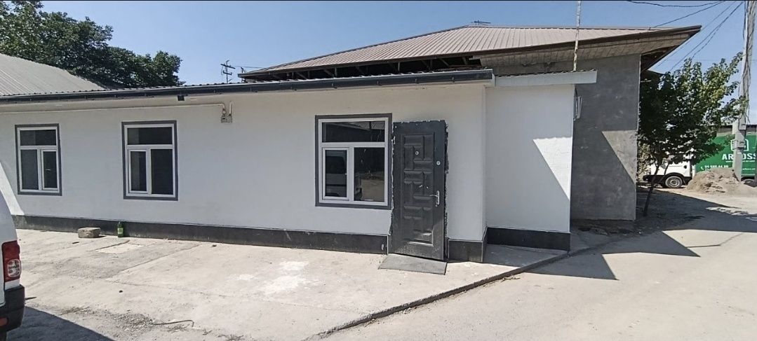 Дом. 2 комнаты сергели. Квартира на земле. Участок