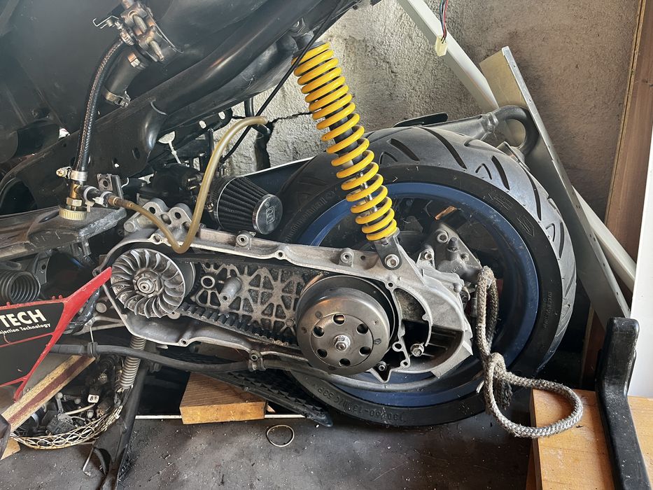 Dezmembrez Aprilia Sr50 Ditech