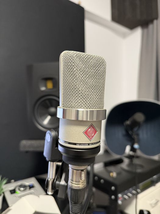 Microfon Neumann TLM 102