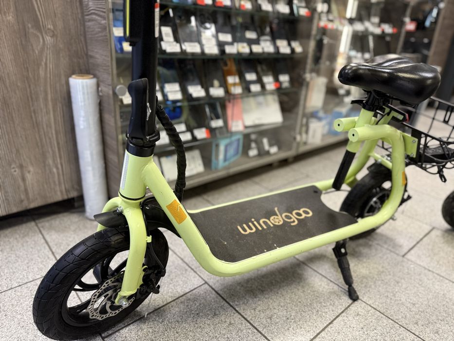 Тротинетка Windgoo 350W ЧИСТО НОВА