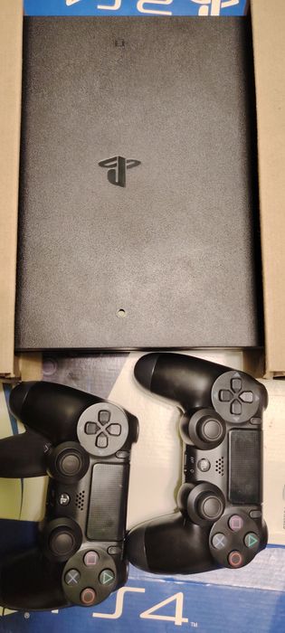 Продам Sony PS4. Рудный.