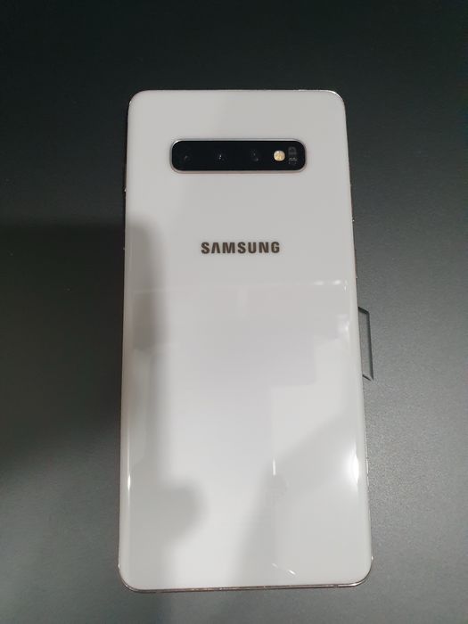 Самсунг с10 + плюс 1ТБ