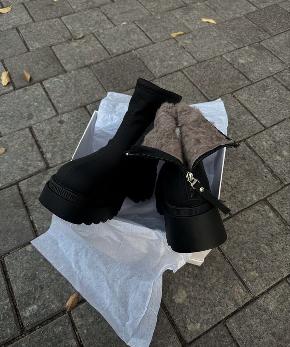 Зимние ботинки на платформе