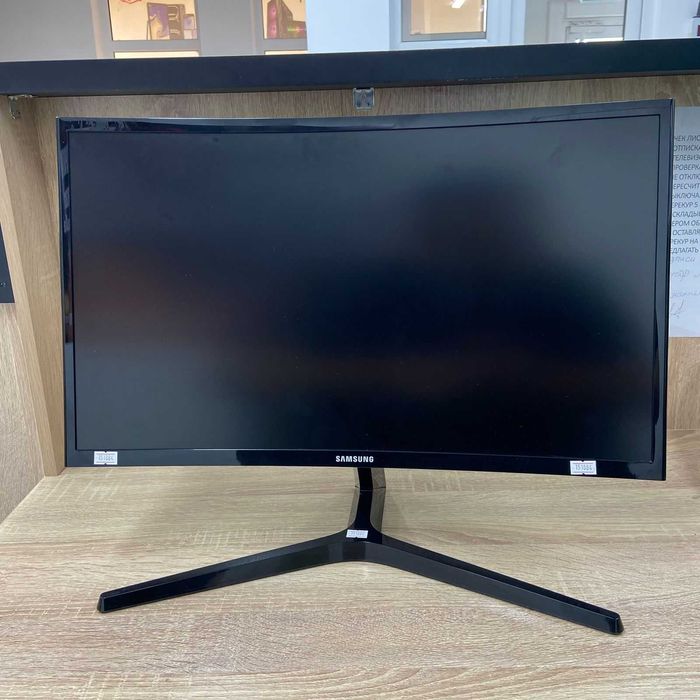 изогнутый LED монитор Samsung C24RG50FQI / sk151884