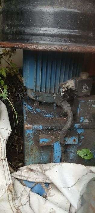 Хидравлична станция и цилиндър