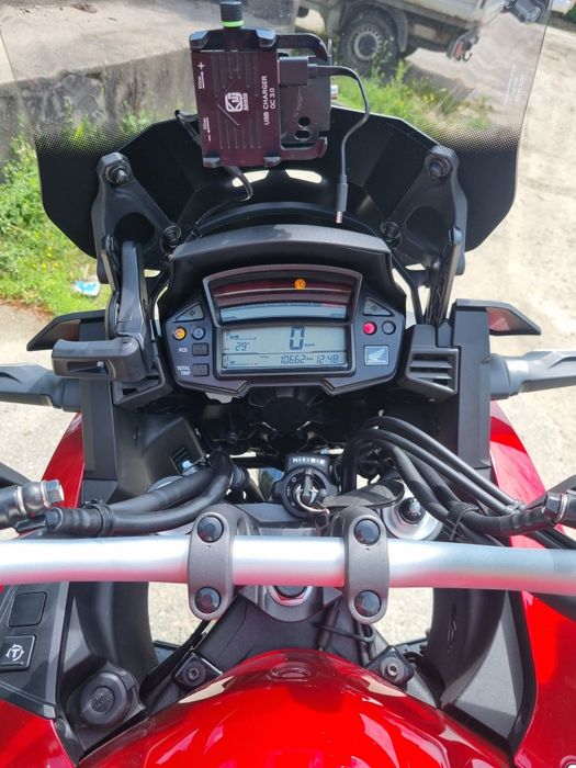 Honda vfr 1200x vand(schimb cu auto cutie automata)