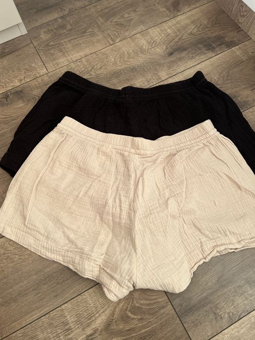 Къси панталонки H&M