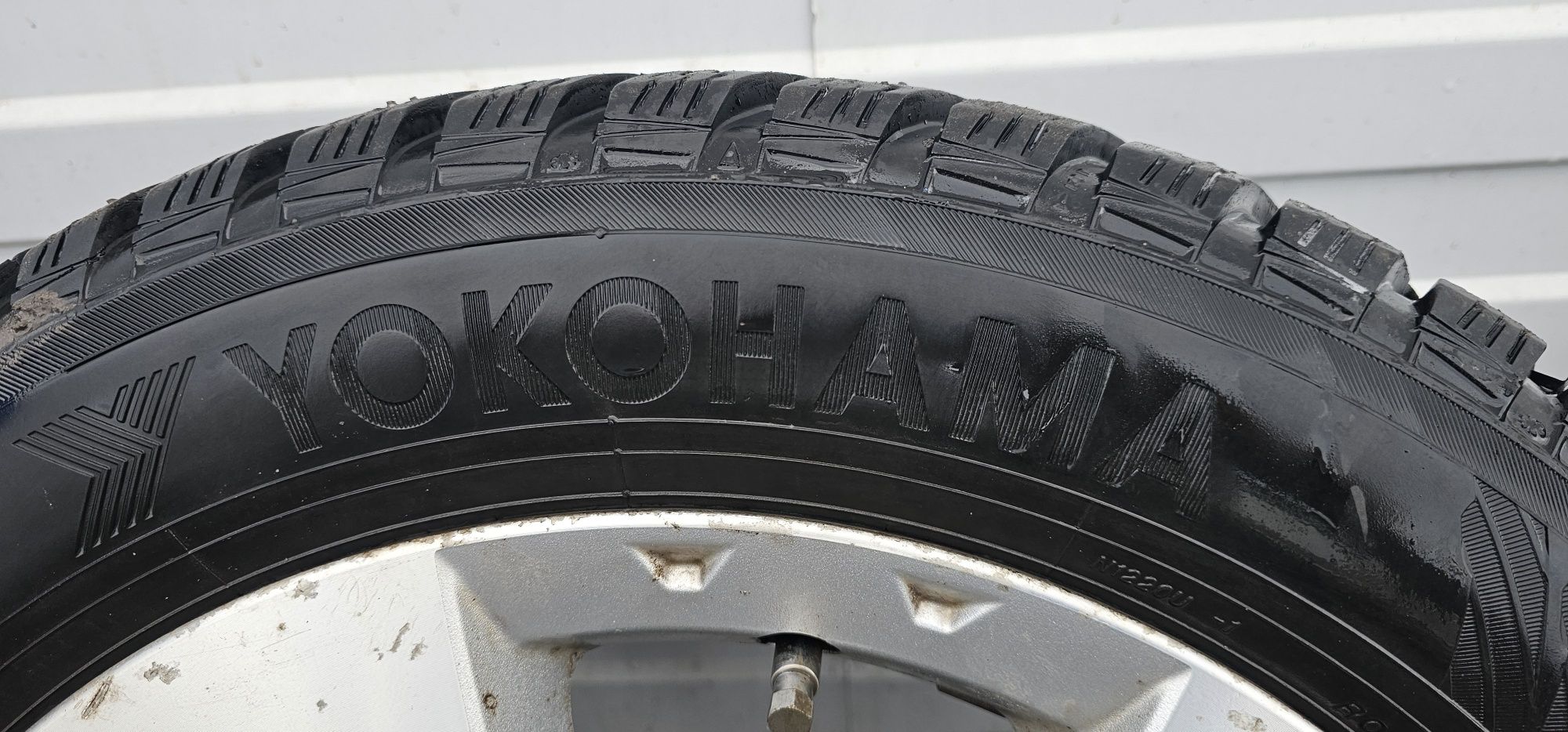 Диски r17 5х100 с резиной Yokohama icing guard ig-65 r17 225/55