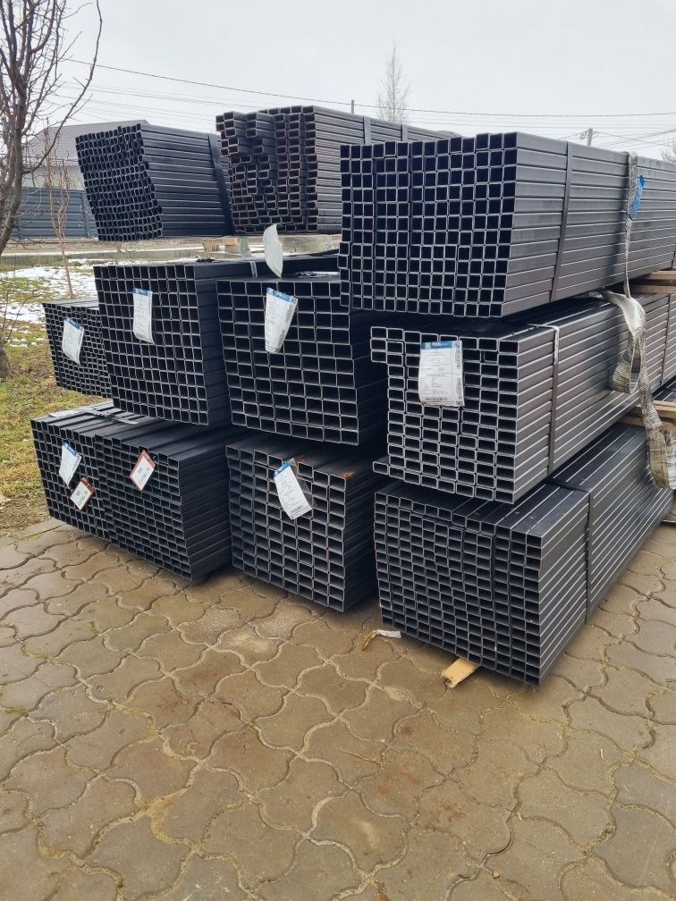Vând panouri si plasa împletita pentru gard