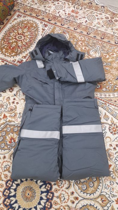 Продам зимний комбинезон!