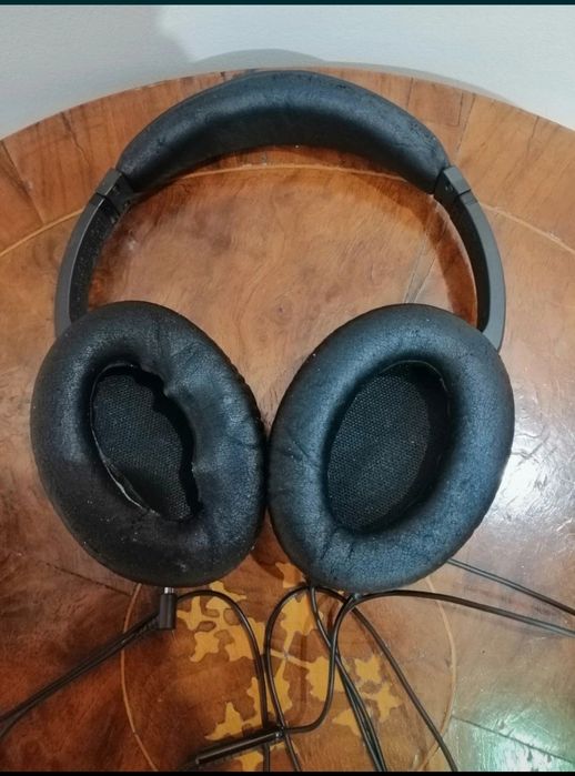 Casti Bose Quietcomfort 15 cu fir over ear noise cancelling tastatura