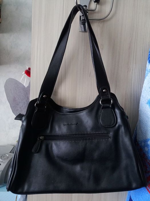 Дамска чанта черна